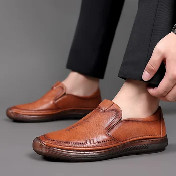 2023 Нова луксозна марка Черна естествена кожа Мъжки ежедневни обувки Мода Мъжки мокасини Мокасини Дишащо приплъзване на обувки за шофиране