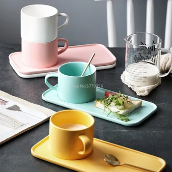 Creative Nordic Ceramic Girl Heart Candy Color Следобеден чай Комплект прибори за хранене Домакинска чаша за кафе и чинийка Проста двойка чаша