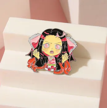 Pins Персонализирана аниме момиче брошки ревера значки карикатура телевизионен сериал характер бижута подарък за фенове приятели Kamado Nezuko емайл