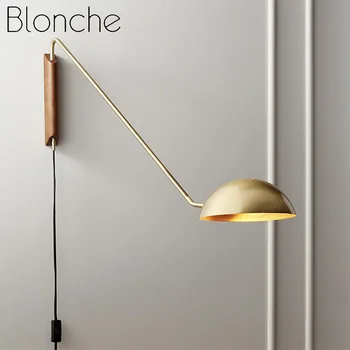 Италия Модерен дизайн метална стенна лампа с въртяща се дълга ръка за хол диван светлина стена монтирани лампа с дървена основа декор