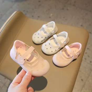 Момиче бебе малки детски обувки детски обувки Prewalker момичета версия мека подметка единична обувка принцеса обувки вентилация новородено