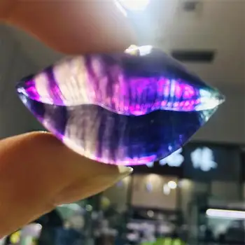 Натурална дъга флуорит целувка за устни кристал дърворезба занаяти лечебна енергия камък мода семейство орнаменти подарък 1бр