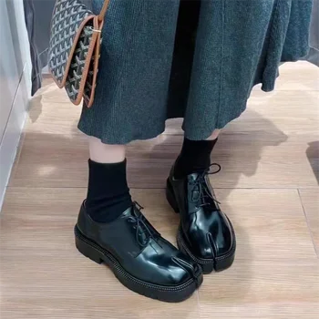 Нова дебела подметка Split Toe обувки за жените английски стил 3.5CM платформа помпи мокасини женски случайни дантела нагоре малки кожени обувки