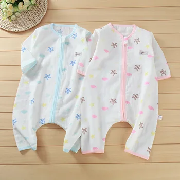 Новородени дрехи за бебета ританки 2020 лято ултра-тънък бебешки спален чувал 2-слой памук марля сплит крак печат бебе катерене костюм