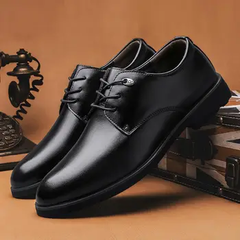 Супер меки мъжки обувки летни дишащи кухи обувки от телешка кожа мъжки плюс размер малък размер 4647 Бизнес ежедневни обувки